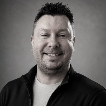 Mr Max Kelly